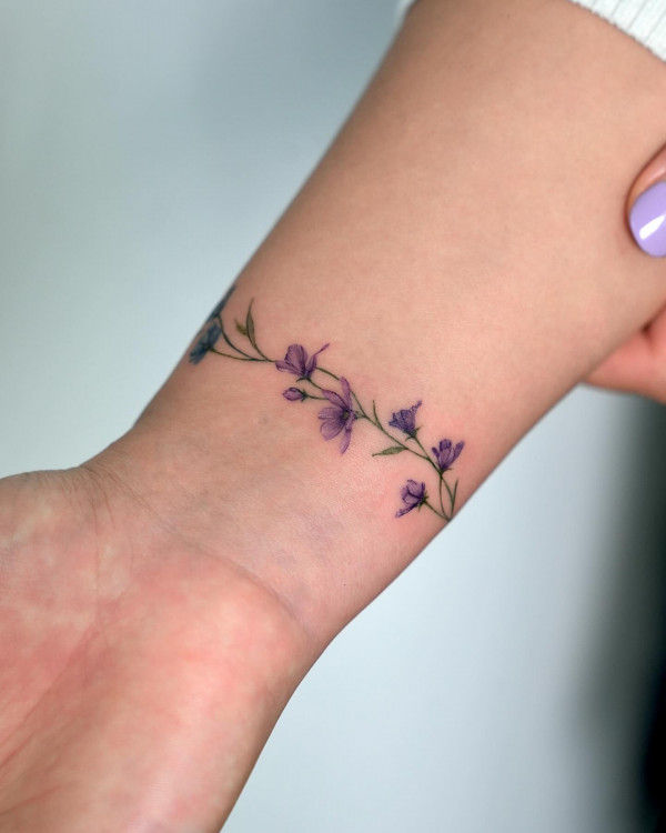 Floral Bracelet Tattoo Wrist, floral bracelet tattoo, flower bracelet tattoo designs, wrist tattoo, floral bracelet tattoo designs