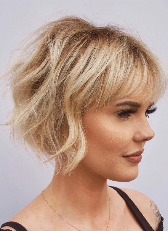 Blonde French Bob : 22 Hottest Layered Hairstyles & Haircuts