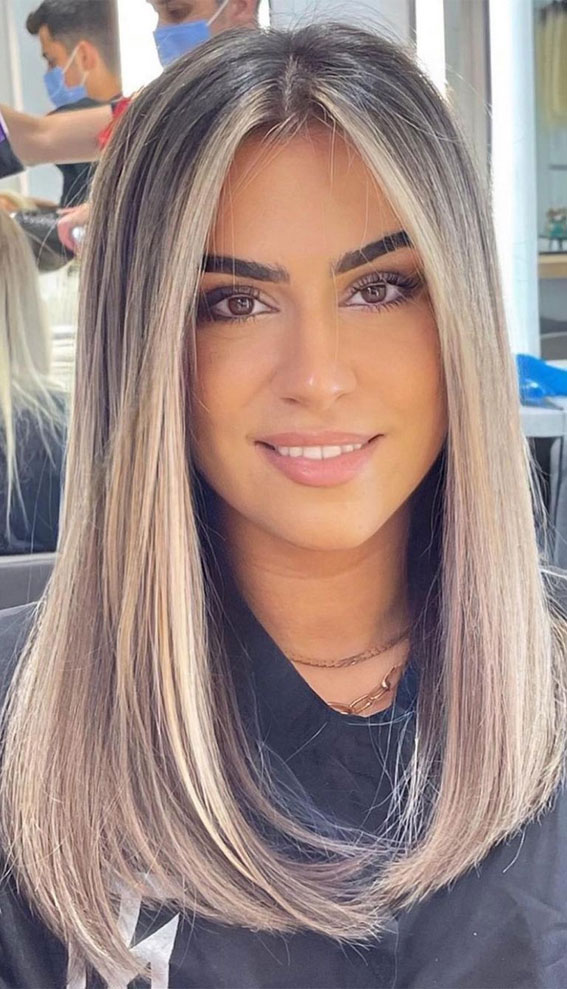 Sleek Blonde Ombre : 30 Stylish Medium Length Haircuts To Try