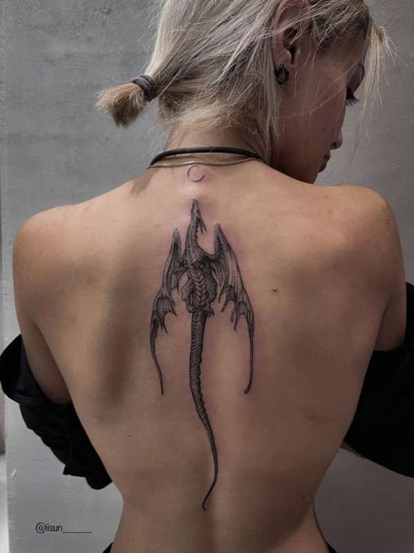 dragon spine tattoo, dragon tattoo, spine tattoos, cute spine tattoos, spine tattoos