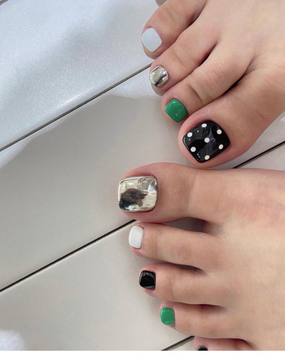 Eclectic Summer Mix and Match Toe Nails : 35 Cute Pedicure Designs