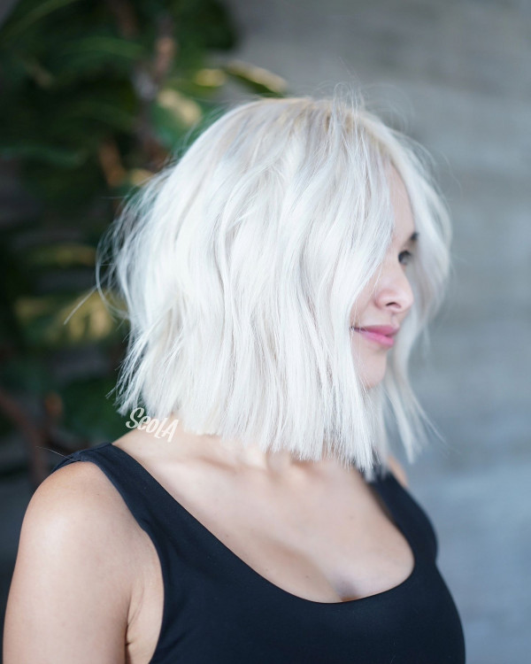 Snowy Platinum Lob, long bob haircut