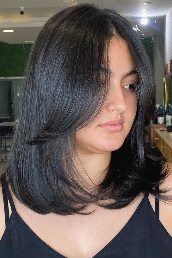 Layered Bob with Flipped Ends, long bob haircut, shoulder length bob hairstyle