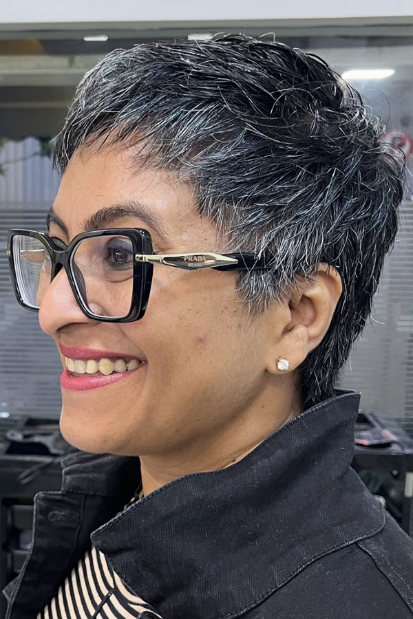 Salt-and-Pepper Choppy Pixie Choppy Bangs, low-maintenance choppy pixie haircut for women over 50