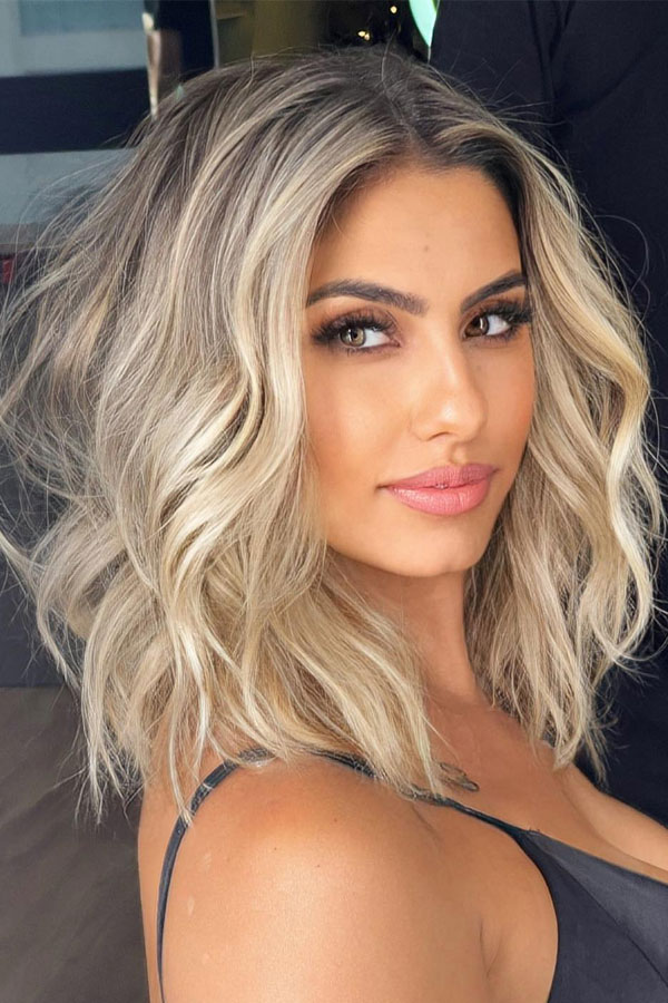 Voluminous Beach Waves with Platinum Blonde Highlights, shoulder length bob