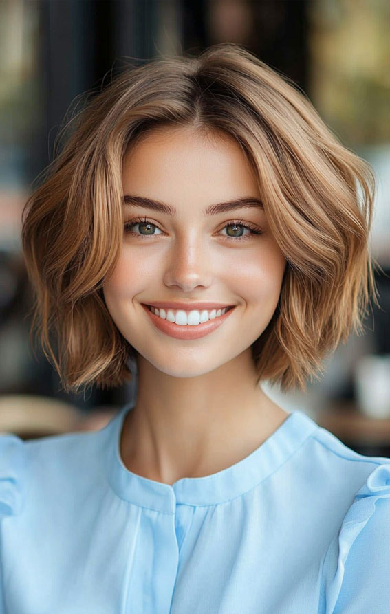 Honey Brown Breezy Wavy Bob, Low-Maintenance Short Haircut, short haircut, short hairstyle, Low maintenance short haircut for fine hair, Low maintenance short haircuts for women