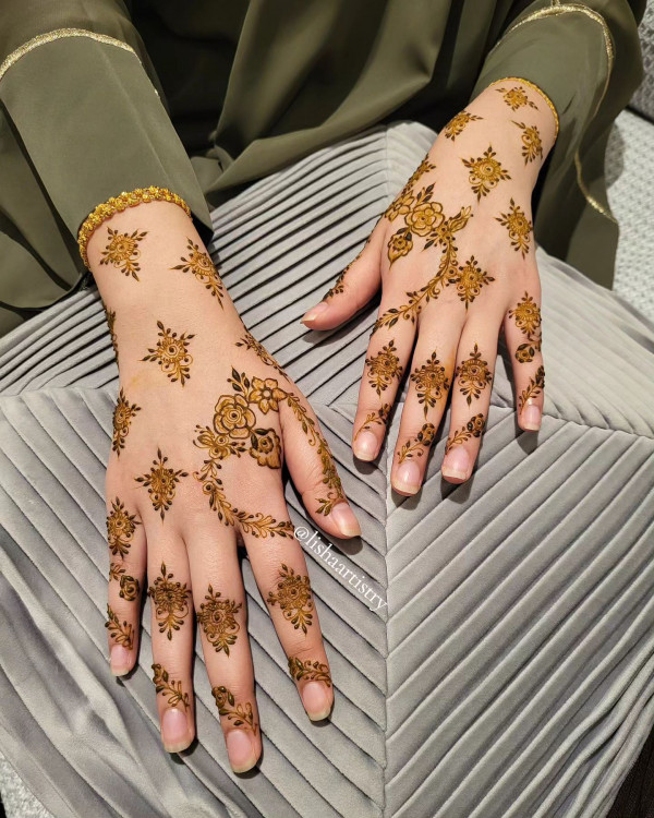 Classic Floral Elegance Henna, floral henna design, girly henna designs, modern henna design, floral mehndi design