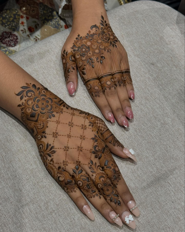 Royal Grid and Floral Henna, mandala Henna, wedding henna, bridal henna, wedding mehndi designs, bridal mehndi design