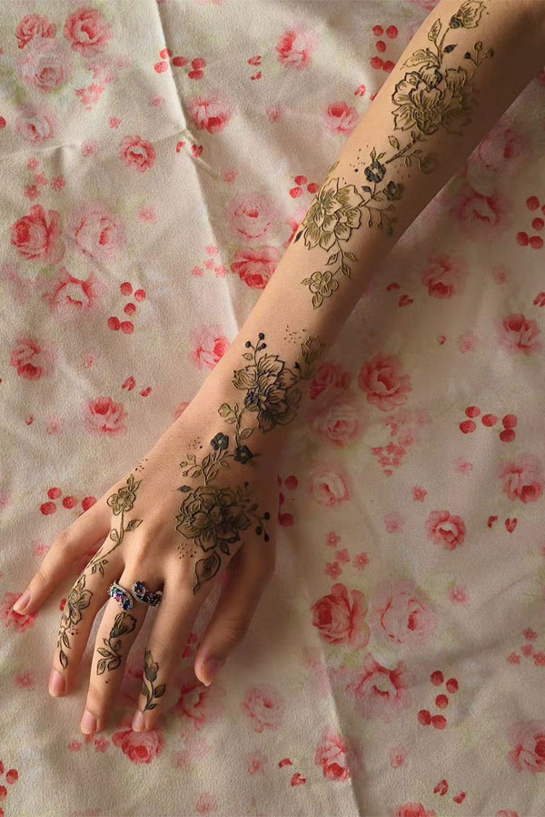 Floral Dreamy Henna, floral henna design, girly henna designs, modern henna design, floral mehndi design