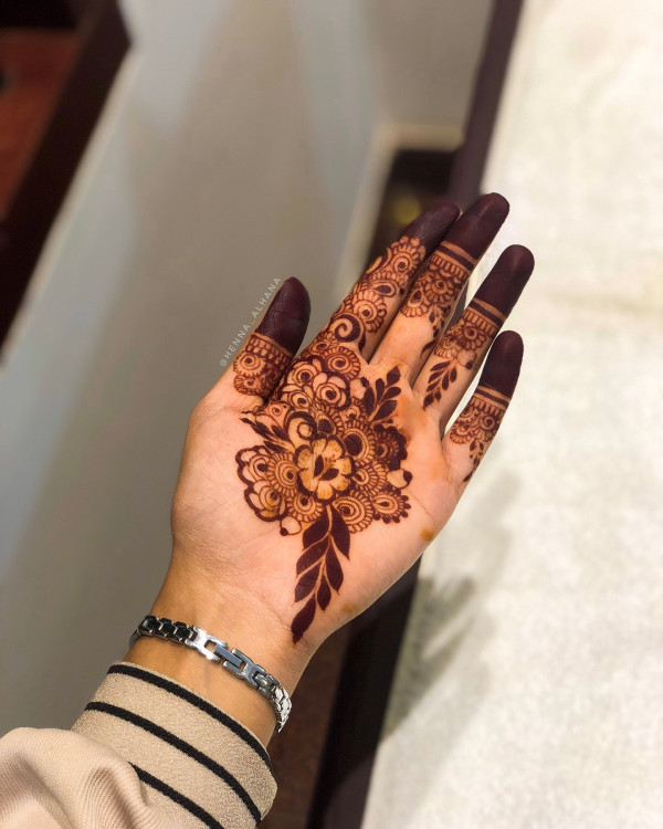 25 Front Hand Henna Designs Simple and Beautiful : Bold Floral Masterpiece