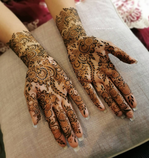 Ornate Floral Swirls, floral wedding henna, simple floral bridal henna, henna patterns for the modern bride , floral wedding henna designs, Floral Cascade Henna, Wedding henna designs, Simple wedding henna designs, floral Bridal Henna Designs