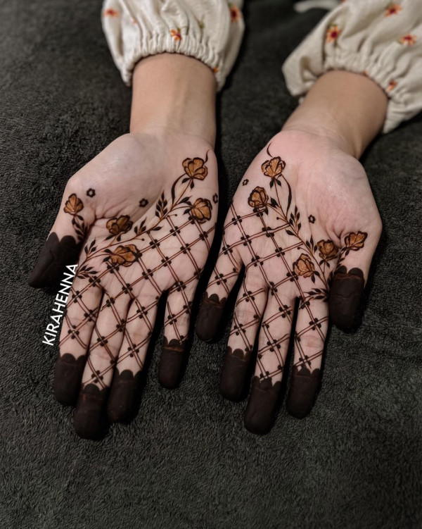 Lattice Garden Henna, floral wedding henna, simple floral bridal henna, henna patterns for the modern bride , floral wedding henna designs, Floral Cascade Henna, Wedding henna designs, Simple wedding henna designs, floral Bridal Henna Designs