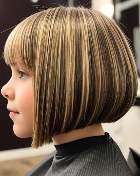 Angled Blunt Bob with Golden Highlights, 10 year old haircuts girl, 10 year old Haircuts girl long hair, 10 year old haircuts girl straight hair, 10 Year old Haircuts Girl medium length, Cute Girl Haircuts, Teenage girl Haircuts medium length, Hair cut for girls kids, Cute Haircuts for 10-Year-Old Girls