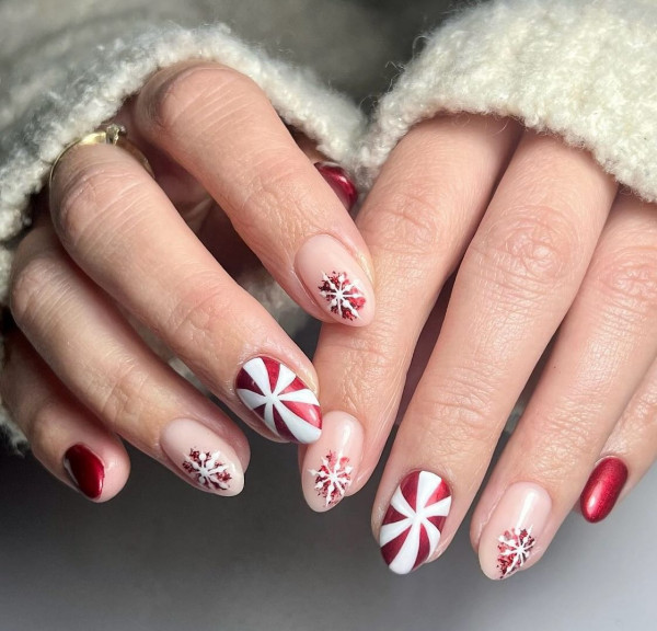 Peppermint Snowflake Nails, Christmas nail art designs, Christmas nails, holiday nails, festive holiday nails, cute Christmas nails