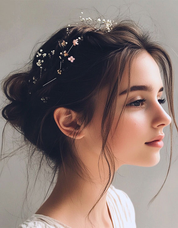 Romantic Messy Updo with Floral Pins, cute and easy hairstyle, quick and easy hairstyle, effortless hairstyles, effortless messy updo